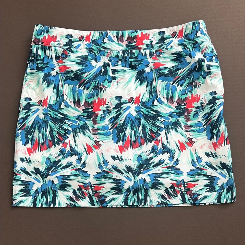 IZOD Floral Patterned Women's Skort